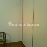 Affitto 3 camera appartamento di 90 m² in Cesena
