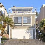 Rent 2 bedroom apartment of 167 m² in Laguna Beach