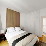 Rent 3 bedroom apartment of 82 m² in Paris