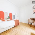 Rent 3 bedroom apartment of 147 m² in Paris