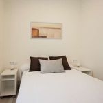 Rent 2 bedroom apartment of 30 m² in Barcelona