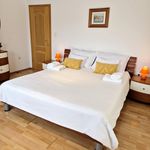 Rent 3 bedroom apartment of 130 m² in Kaštel Novi