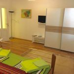 Najam 2 spavaće sobe kuća od 60 m² u Pula