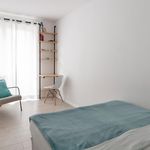 Wynajmij 3 sypialnię apartament z 52 m² w Wrocław