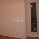 Rent 2 bedroom apartment of 64 m² in Carpentras