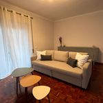 Rent a room of 120 m² in Vila Nova de Gaia