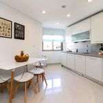 Rent 3 bedroom apartment of 165 m² in Lisboa