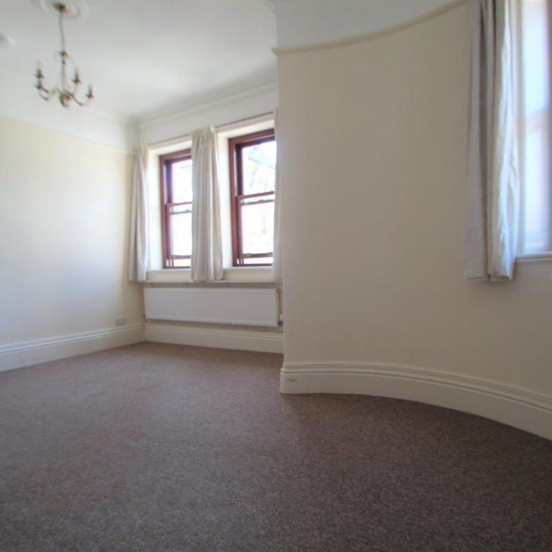 Flat to let in West Street, Knighton LD7 1AG | Cobb Amos