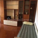 Affitto 2 camera appartamento di 65 m² in Soverato