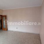 Rent 5 bedroom apartment of 100 m² in Torre del Greco