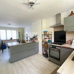 Rent 4 bedroom house of 77 m² in Saint-Maximin