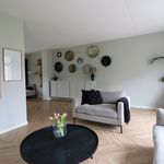 Huur 5 slaapkamer huis van 165 m² in Hoef en Haag