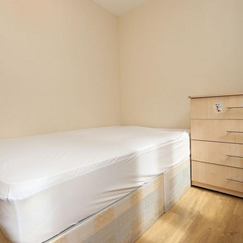 Room in a 5 Bedroom Apartment, Stepney Causeway, London E1 0JW Ratcliff