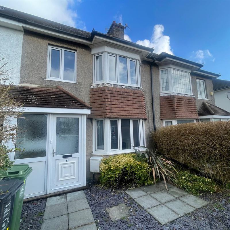 To Let 
 3 Bed House - Terraced