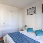Rent 5 bedroom apartment in Rueil-Malmaison