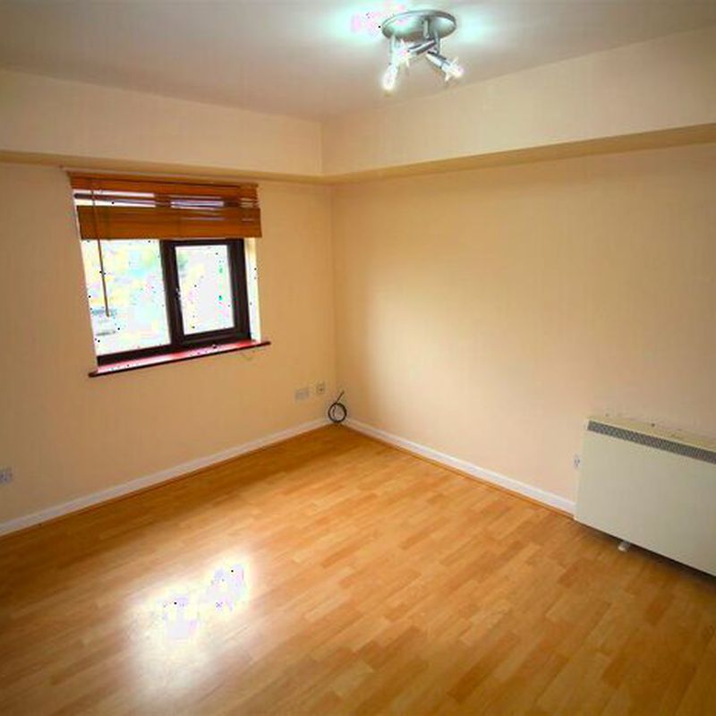 1 Bedroom Flat To Rent In St Andrews Court, Wood Street, CV21 Rugby