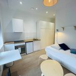 Rent 1 bedroom apartment of 17 m² in Saint-Quentin