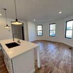 Rent 1 bedroom apartment of 700 m² in Newburgh