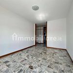 Rent 3 bedroom apartment of 95 m² in Sesto Calende