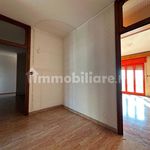 Rent 5 bedroom apartment of 145 m² in Naples