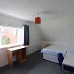 Rent 4 bedroom house in  Kingsley Place - Stanmore