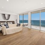 Rent 3 bedroom house of 287 m² in Malibu