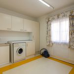 Rent 4 bedroom apartment of 250 m² in Lisboa