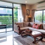 Rent 4 bedroom house of 193 m² in Hua Mak