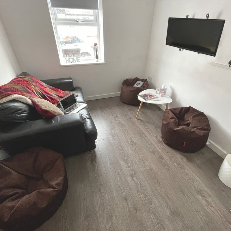 Ground floor rear apartment Dawlish Road | 1 Bed Student Accommodation | 136ADG | Unihousing Bournbrook