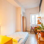 Rent a room of 250 m² in Roma
