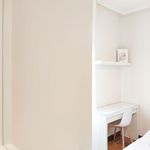 Rent 4 bedroom apartment of 90 m² in Bilbao