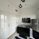 Rent 4 bedroom apartment of 218 m² in Dubai