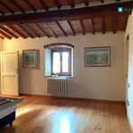 Rent 5 bedroom house of 216 m² in Scandicci