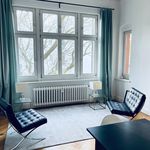 Miete 4 Schlafzimmer wohnung von 125 m² in Berlin