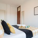 Rent 2 bedroom apartment of 79 m² in Porto