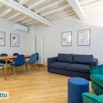 Affitto 3 camera appartamento di 120 m² in Firenze