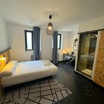 Rent 6 bedroom apartment in Madrid