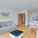 Rent 1 bedroom apartment of 75 m² in São Martinho