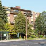 Appartement de 850 m² avec 2 chambre(s) en location à Toronto