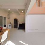Rent 4 bedroom house of 240 m² in Makkasan