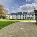 Rent 9 bedroom house of 250 m² in Flanders