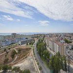 Rent a room in Carcavelos