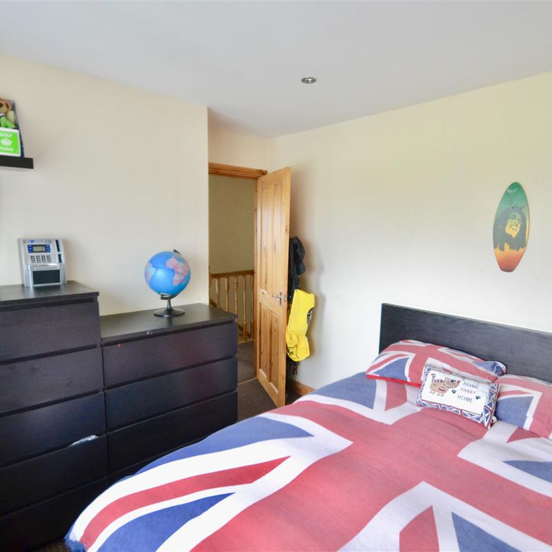 3 Bedroom End of Terrace House for rent in Grange Avenue, Hatfield, Doncaster The Lings