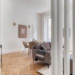 Rent 2 bedroom apartment of 86 m² in Champs-Elysées, Madeleine, Triangle d’or