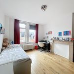 Maison de 380 m² avec 5 chambre(s) en location à Ixelles