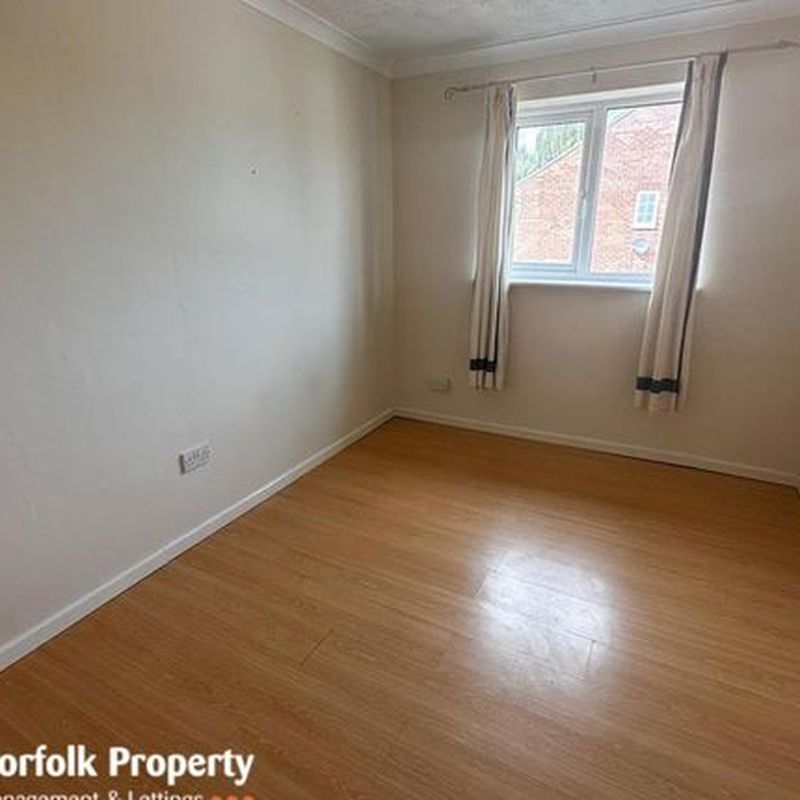 Flat to rent in The Seates, Taverham, Norwich NR8 Thorpe Marriot