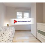 Rent 4 bedroom apartment of 145 m² in Alicante
