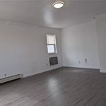 Rent 1 bedroom apartment in Flushing