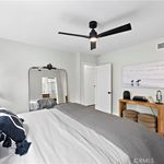 Rent 2 bedroom apartment of 92 m² in Dana Point
