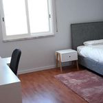 Rent a room of 95 m² in lisbon